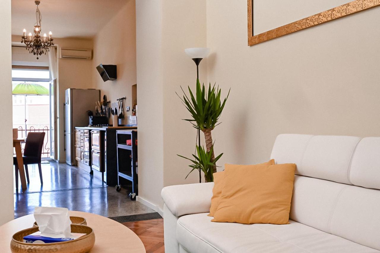 '2R' City Center Holidays And Workstays Rijeka Extérieur photo
