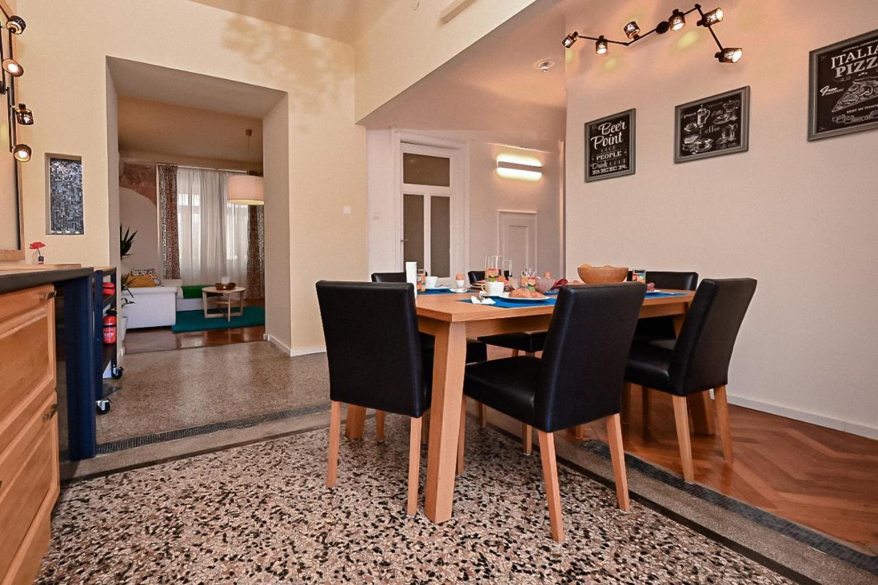 '2R' City Center Holidays And Workstays Rijeka Extérieur photo